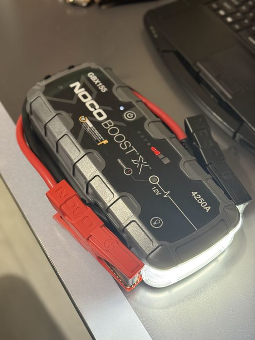 Urządzenie rozruchowe Booster Noco GBX155 uszkodzony