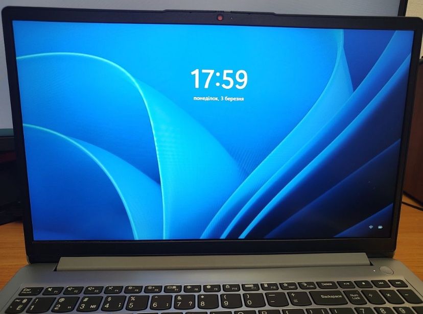 IdeaPad 1-15ADA7 Laptop - Type 82R1
