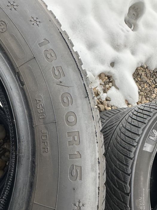 185/60/15 Dunlop Winter Response 2