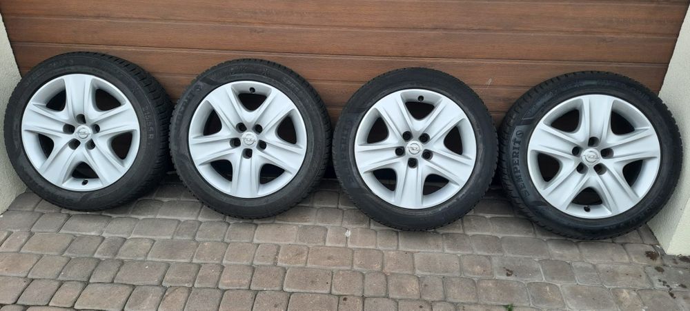 Felgi Stalowe Strukturalne dekle opony zimowe Opel 5x120 17 cali