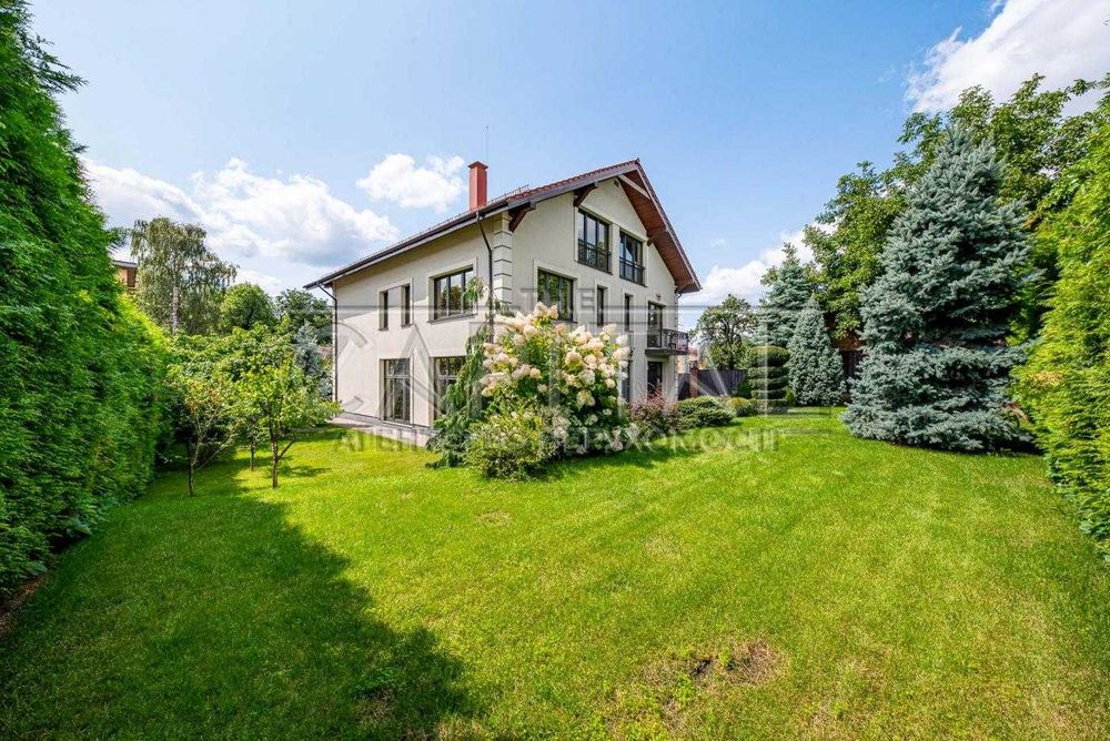 Елітний будинок 495 м² у Голосіївському р-ні, метро Васильківська