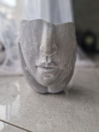 Osłonka głowa z betonu