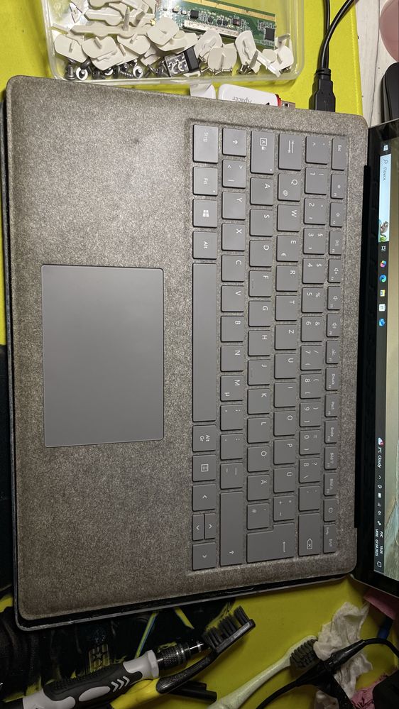 Розбір microsoft surface laptop 1/2 1769 та 1782