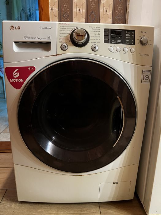 Продам пральну машинку LG F1280NDS