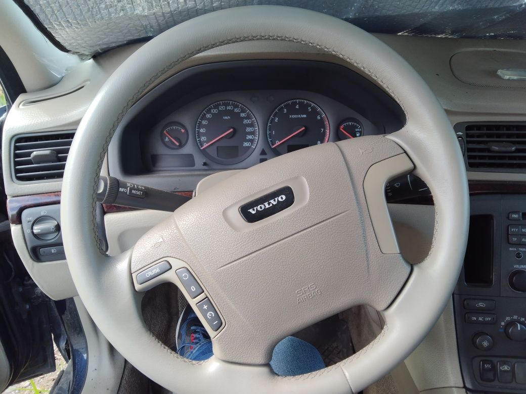 Продам Volvo S80 (після ДТП)