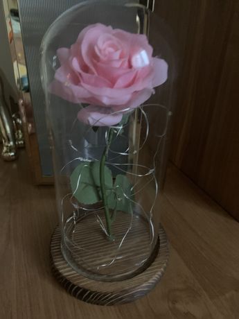 Wieczna róża w szkle różowa