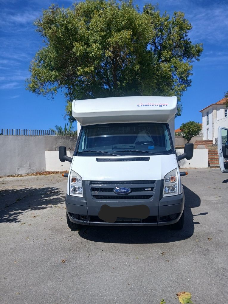 Autocaravana Perfilada Ford Challenger 2.2 TDCi 130cv – 21 mil km