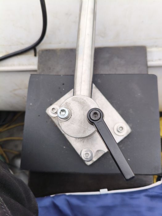 Sztyca do przetwornika echosondy live.