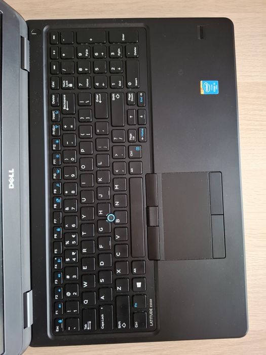 Laptop Dell Latitude E5550 Win 11, Intel Core i5, 238GB, 8GB RAM