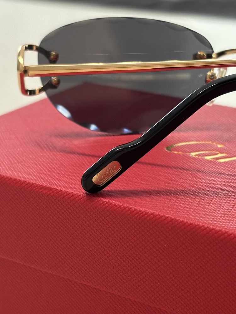 Сонцезахисні окуляри C de Cartier