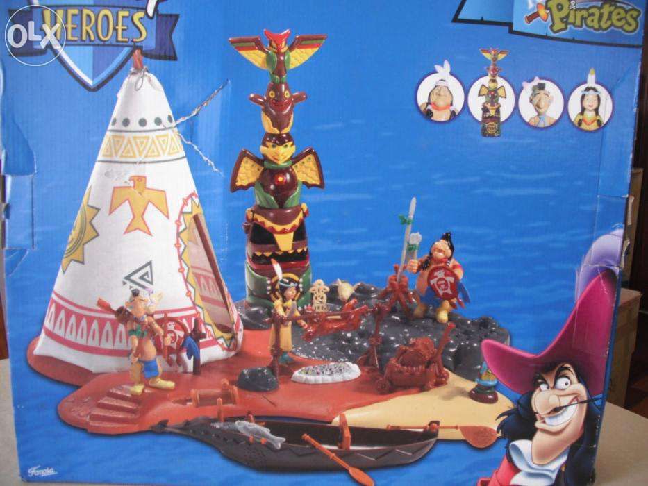 Outros - Brinquedos e Jogos - Disney Heroes playset