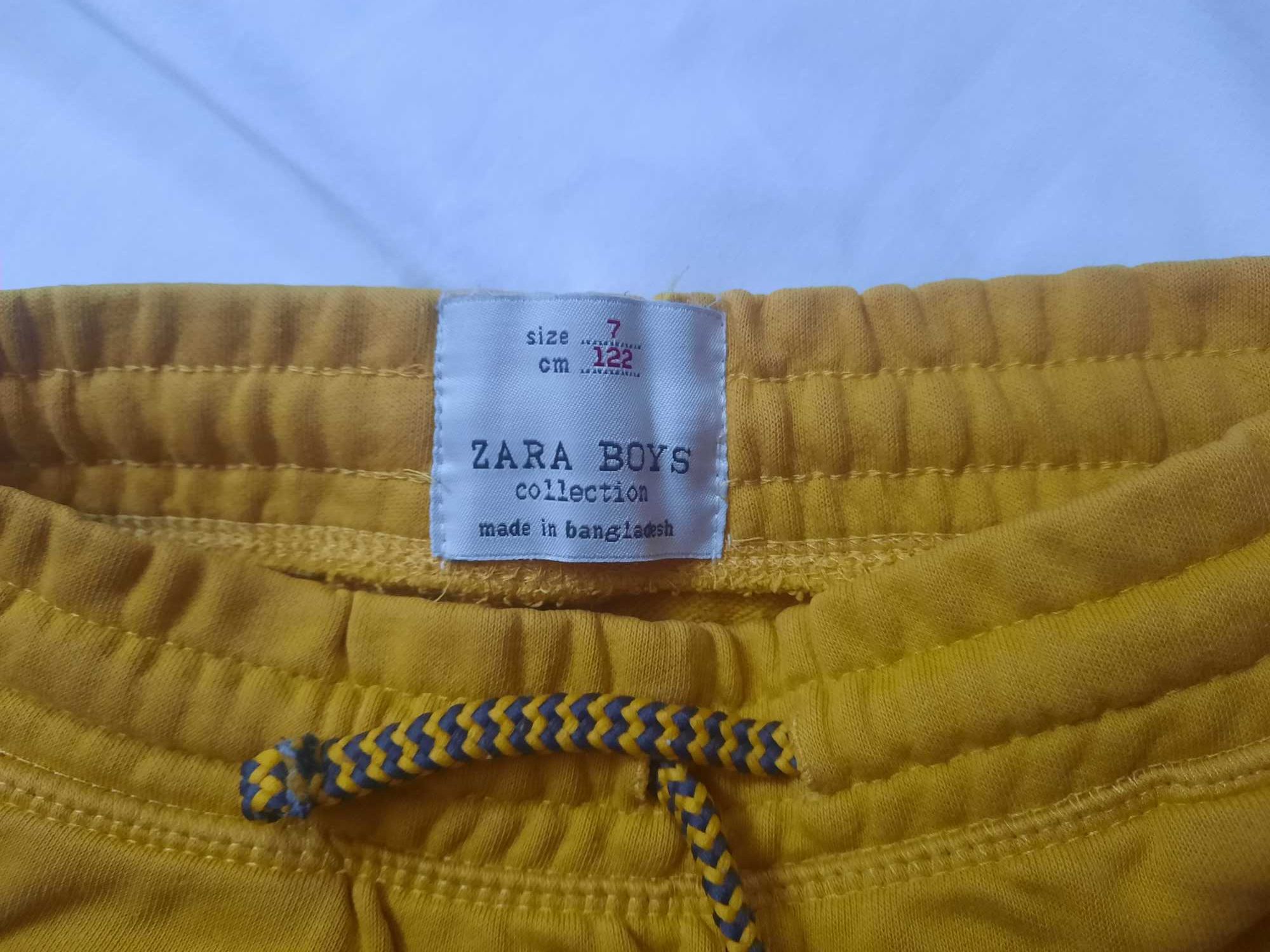 żółte dresowe joggery Zara 7 lat