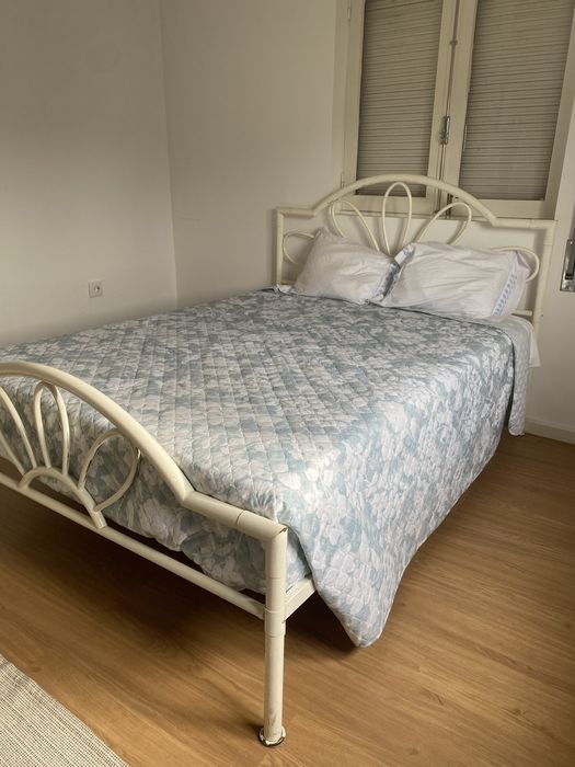 Cama de casal + colchao