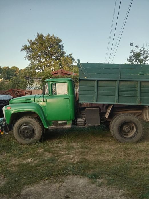 Автомобіль ЗІЛ 130 на Газу
