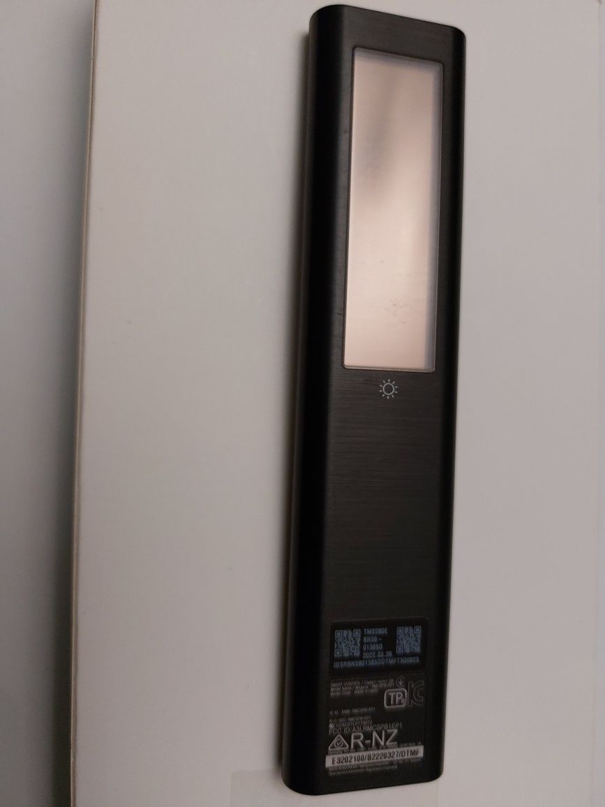 Pilot Samsung Solar BN59 - 01385D. Oryginał. Jak nowy. Bluetooth.