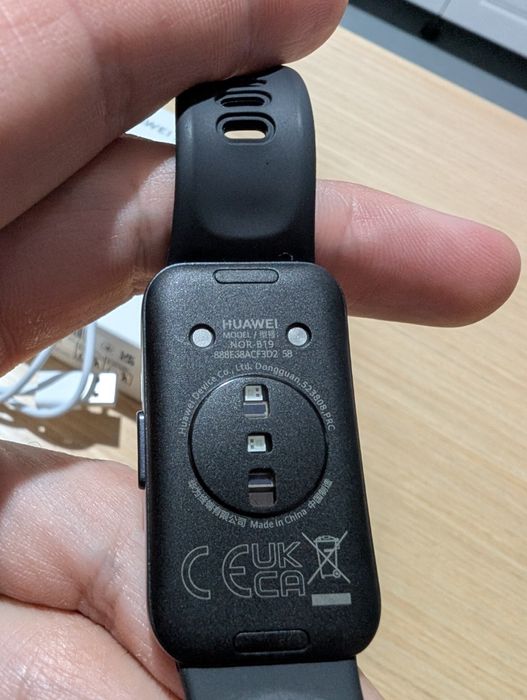 Фітнес трекер Huawei band 10 смарт годинник