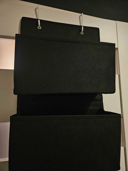 Wiszący organizer do powieszenia z 4 kieszeniami na drzwi czarny