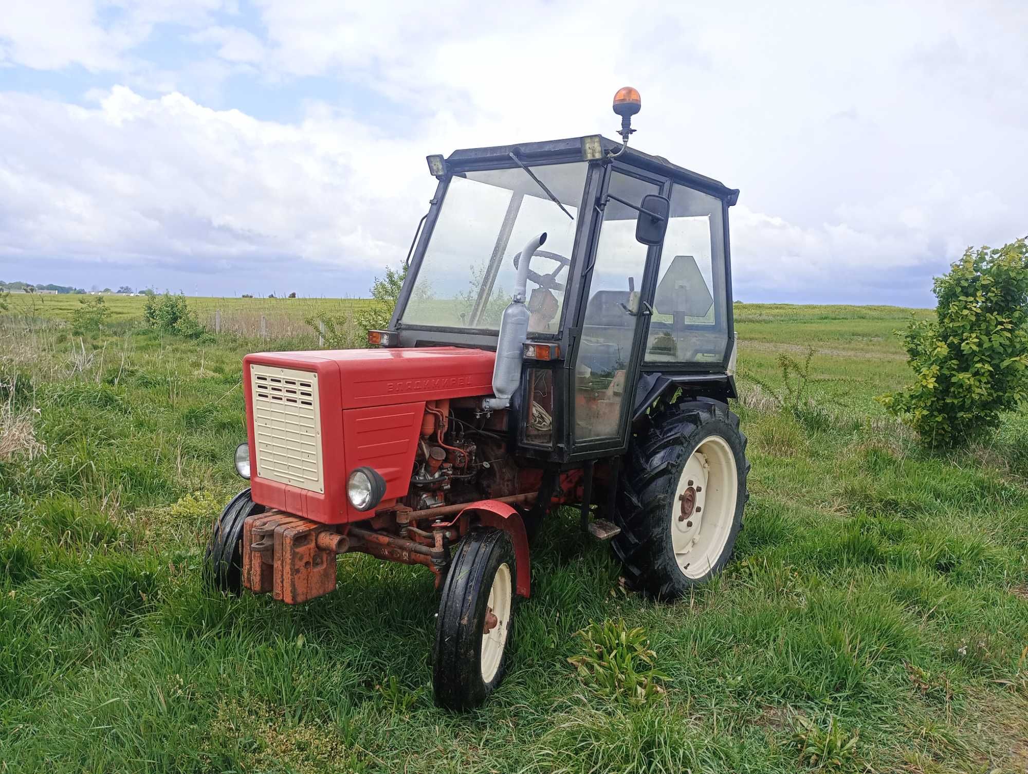 Traktor Wladimirec T 25 A1