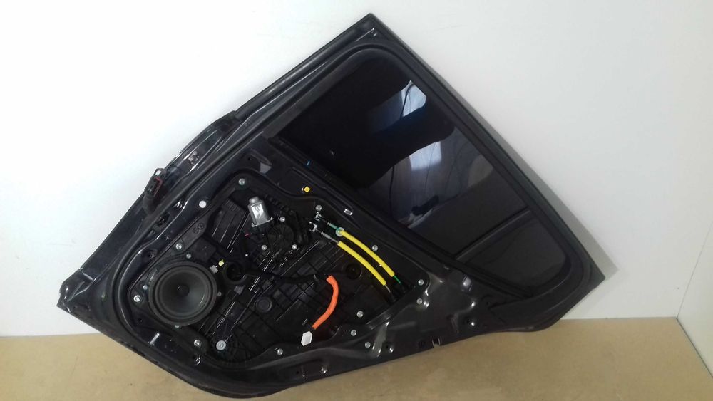 Kia Stinger drzwi tylne prawe P2M tył prawy grafitowe grafit