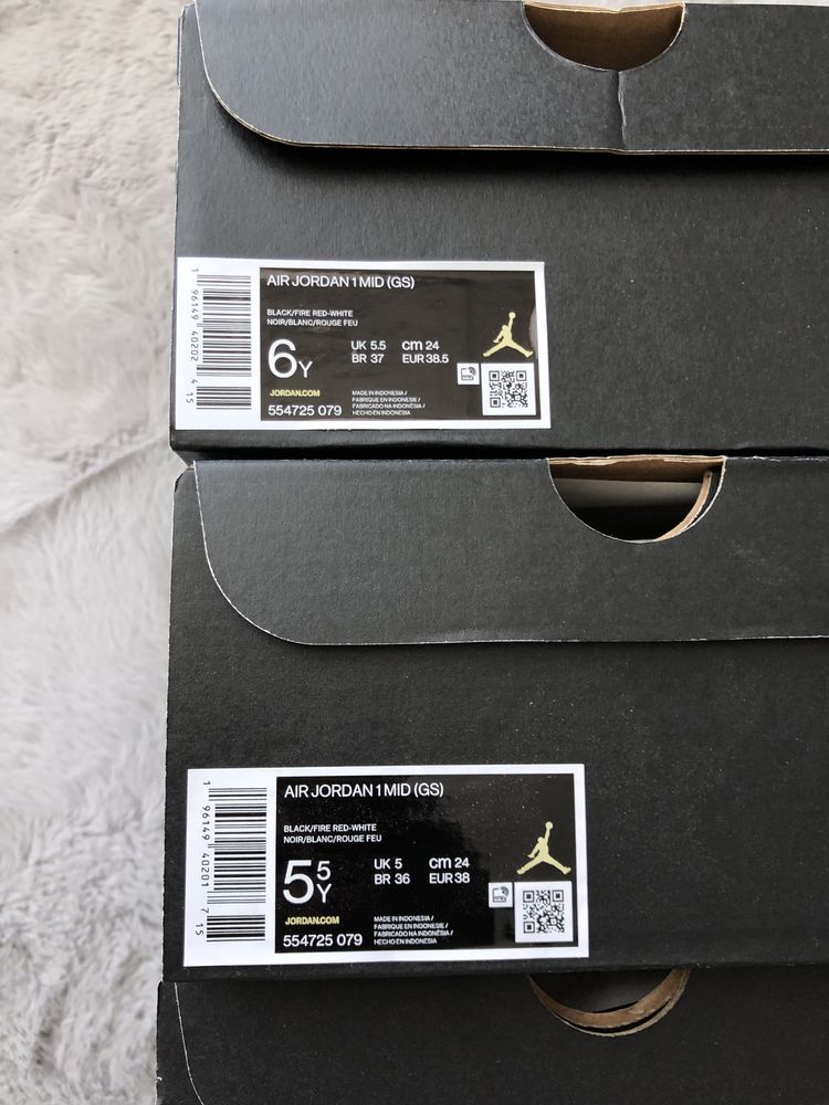 Nike Air Jordan 1 Mid  “Bred Toe” (GS) 554725-079