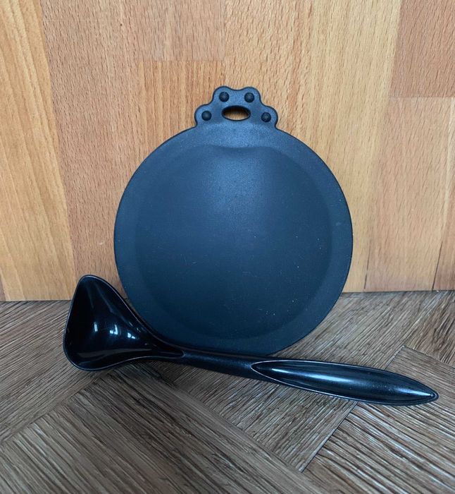 Silikonowa pokrywka na puszkę z karmą + plastikowa łyżka NOWE