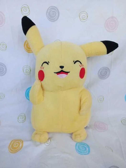 Pokemon peluche grande do Pikachu da tomy