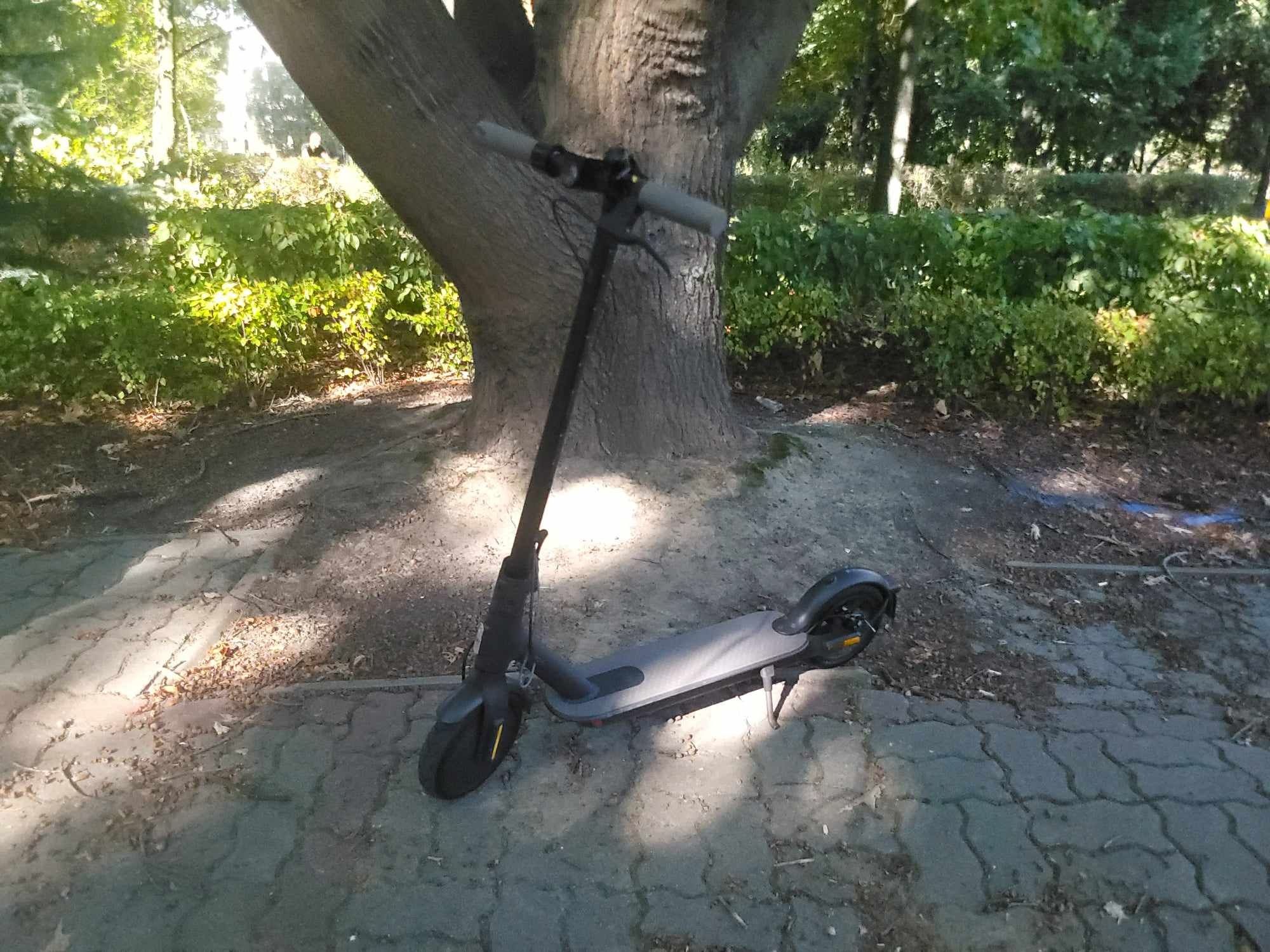 Xiaomi Mi Scooter 1S jak nowa