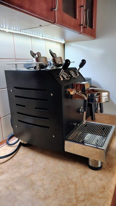 АКЦІЯ до ЧОРНОЇ П'ЯТНИЦІ: Кавоварка RENEKA Family Home