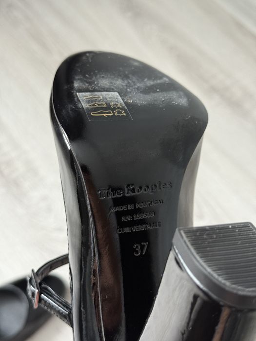 Трендові жіночі лакові туфлі The Kooples р.37