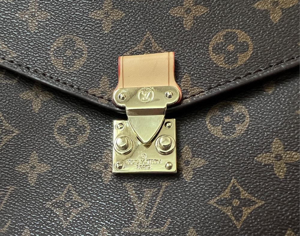 Сумка Louis Vuitton Pochette Metis (Луї Вітон Пошет Метіс)