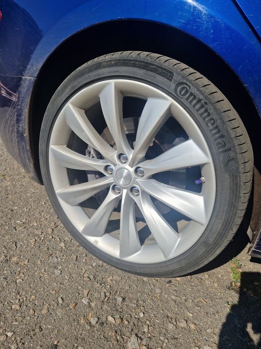 Резина літня Continental ContiPremium Sport 265 35 R 21
