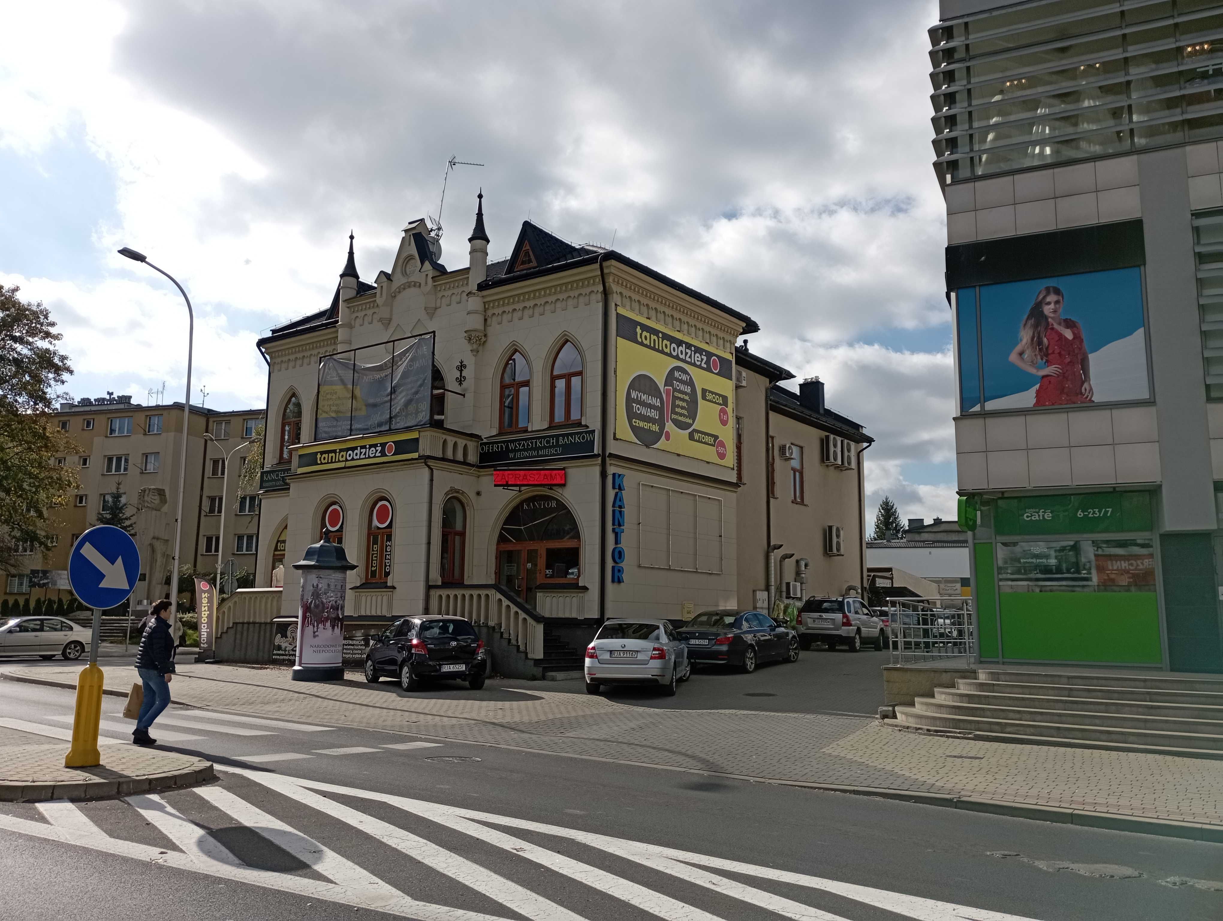 Lokal usługowo-handlowy 240 m2 ul.Słowackiego 24 (Carmel Club Caffe)