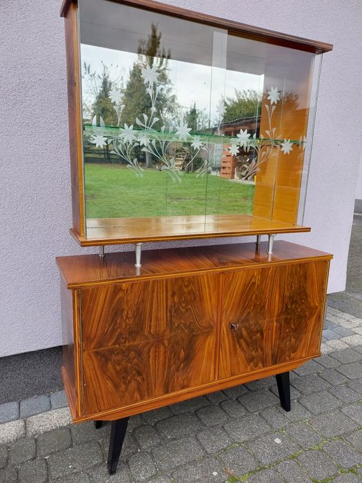 Witryna, witrynka,kredens PRL