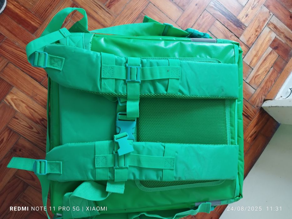 Bolsa, mochila, glovo, uber, glovo