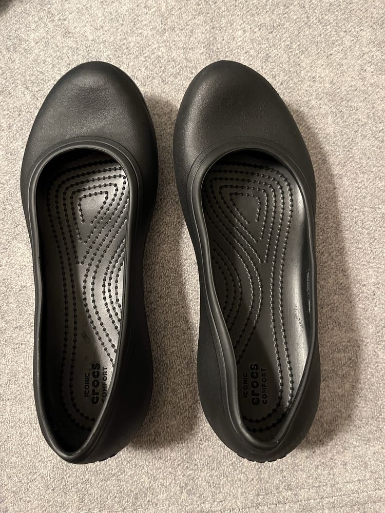 Baleriny Crocs W7 Czarne r.37