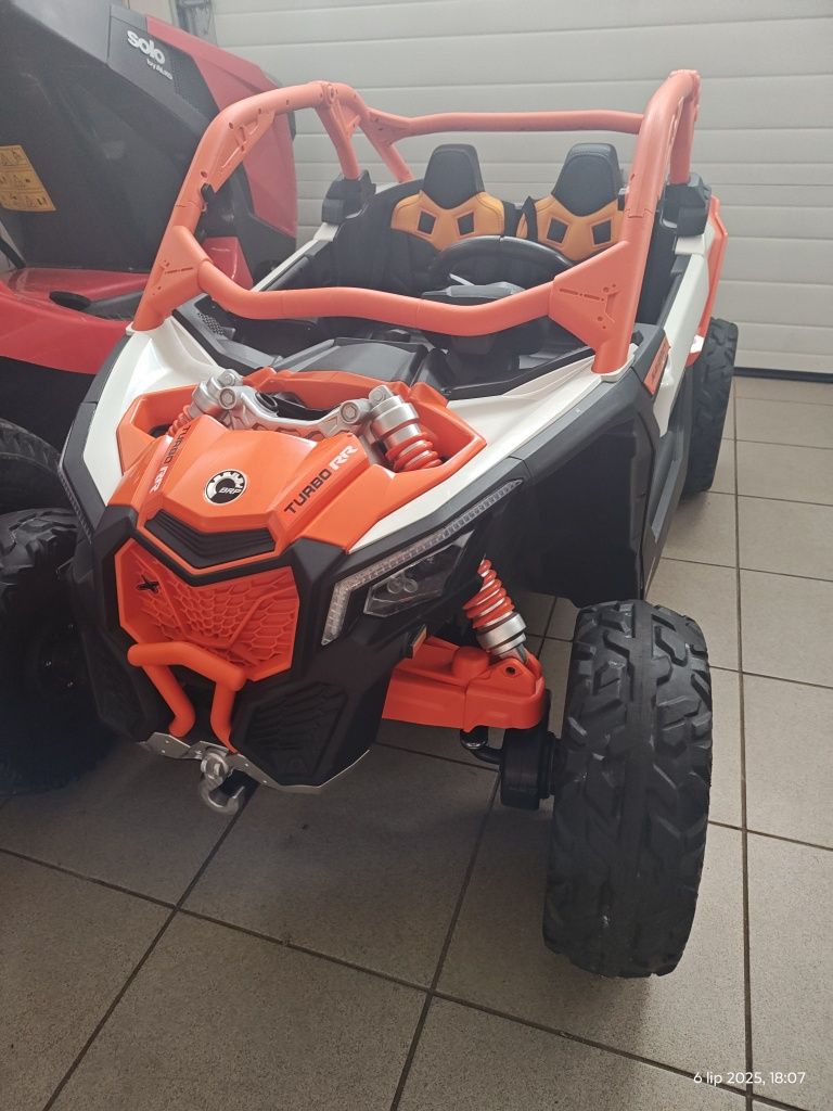 Pojazd elektryczny na akumulator dla dzieci Can AM Maverick buggy