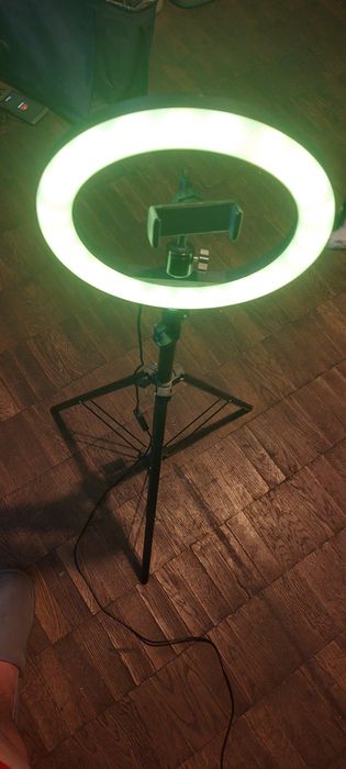 кільцева лампа, аксесуар для відео і фотографій у соцмережі