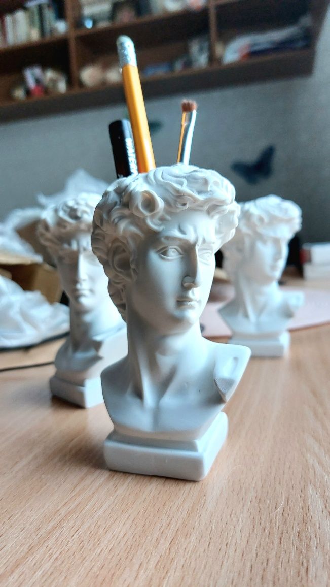 Ваза подставка статуэтка декор органайзер подарок Давид макияж кисти