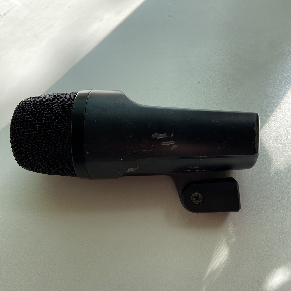 Sennheiser E602 динамічний мікрофон