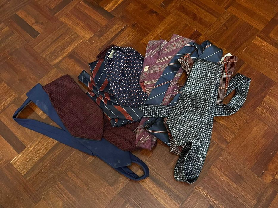 Lote 8 Gravatas Clássicas em Bom Estado – Várias Camisarias