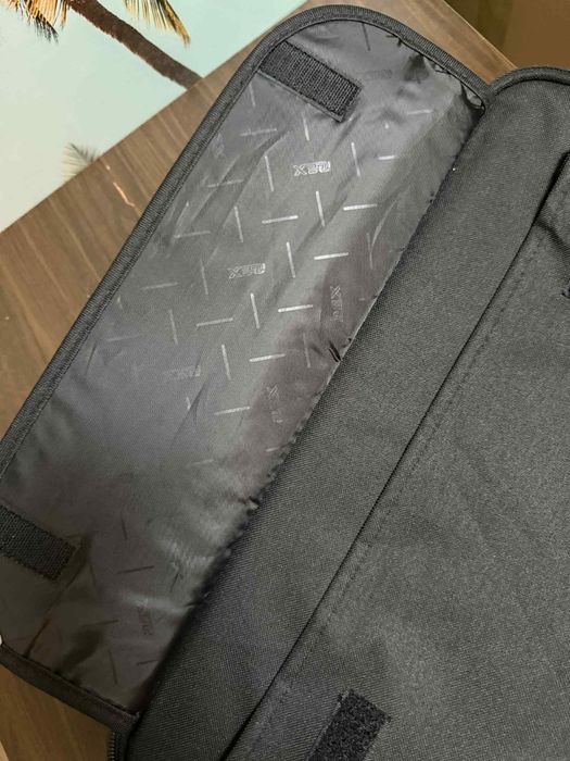 Torba na laptopa większą zmieści się 19 cali