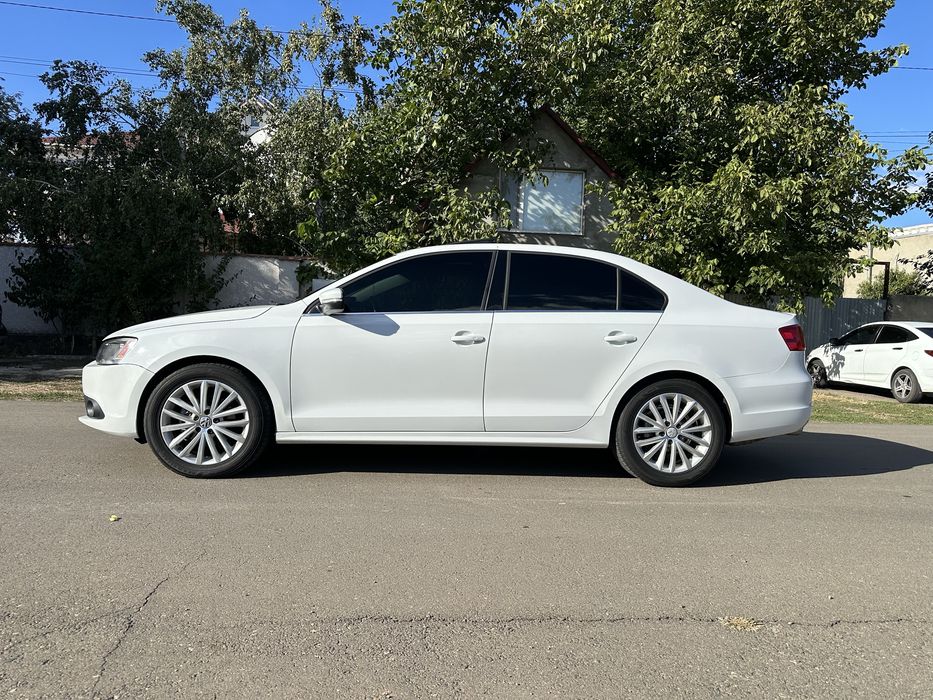 Volkswagen Jetta 2014 1.8 tsi комплектация SEL