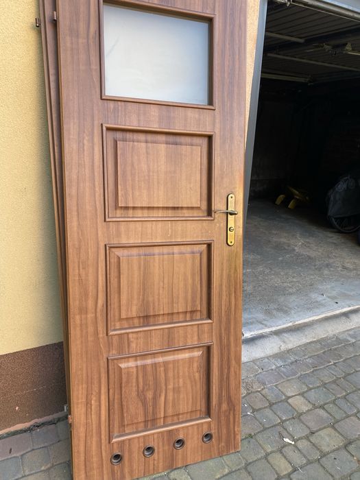 Sprzedam dzwi lazienkowe