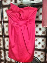 Атласне плаття насичено-червоне