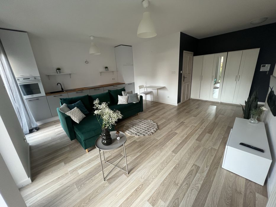 Wynajem mieszkania - 2 pokoje + garderoba