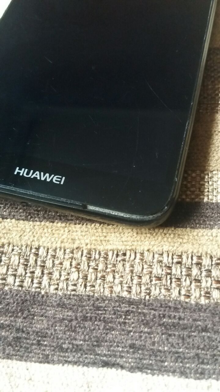 Телефон Huawei y5 2018