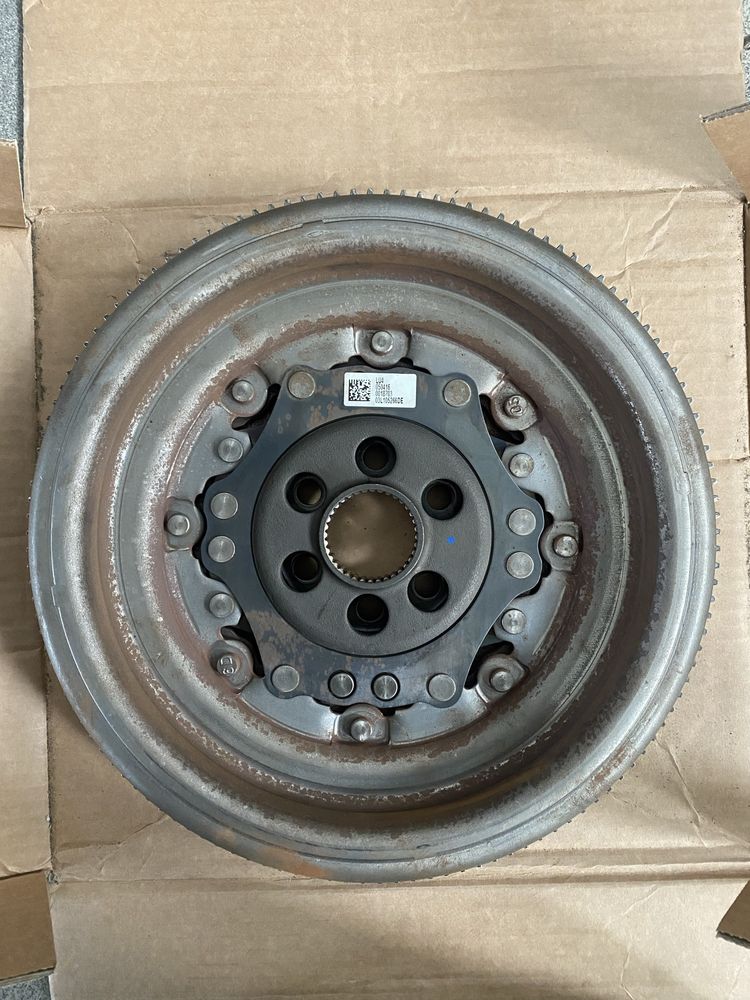 Маховик / Демпфер VW DSG 6 ступка