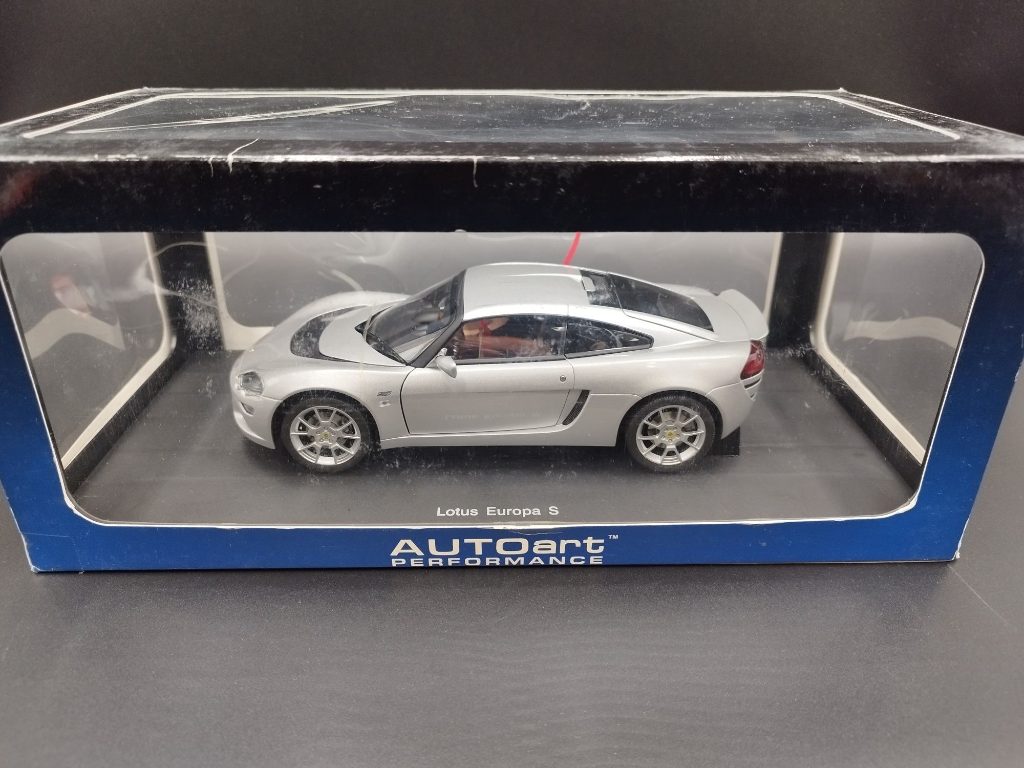 1:18 AUTOart Lotus Europa S model nowy