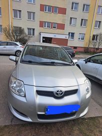 Toyota Auris 1.6 benzyna 122km