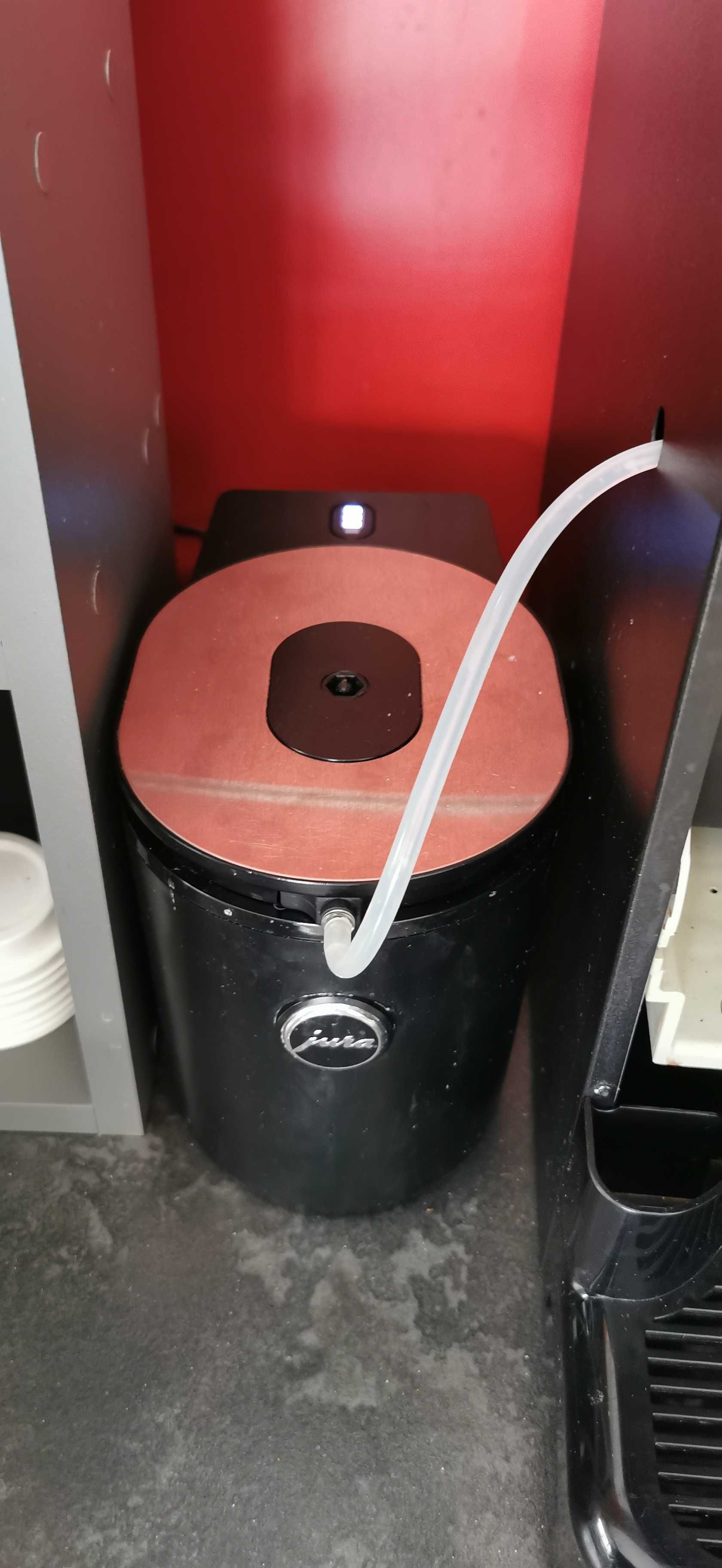 Ekspres Saeco Phedra EVO Cappuccino + lodówka Jura o wartości 1000 zł